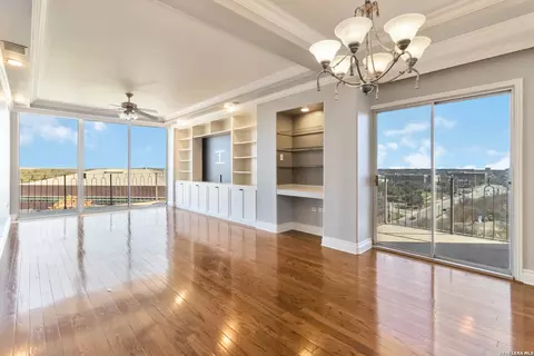 700 E Hildebrand #703, San Antonio, TX 78212