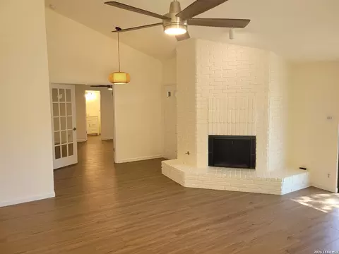 11843 Burning Bnd, San Antonio, TX 78249