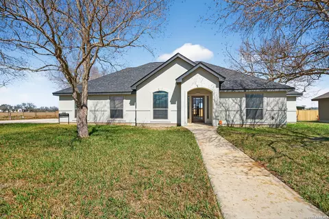 1768 Stonehaven, Pleasanton, TX 78064