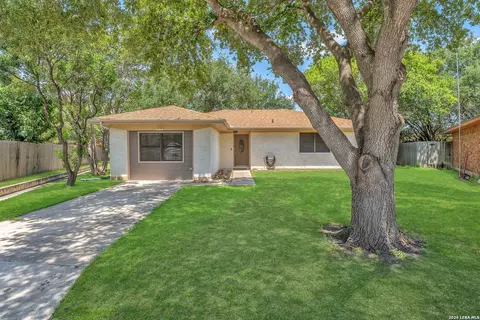 139 Navajo Cir, Cibolo, TX 78108