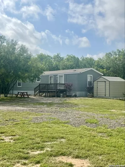869 873 County Road 773, Devine, TX 78016 photo 20