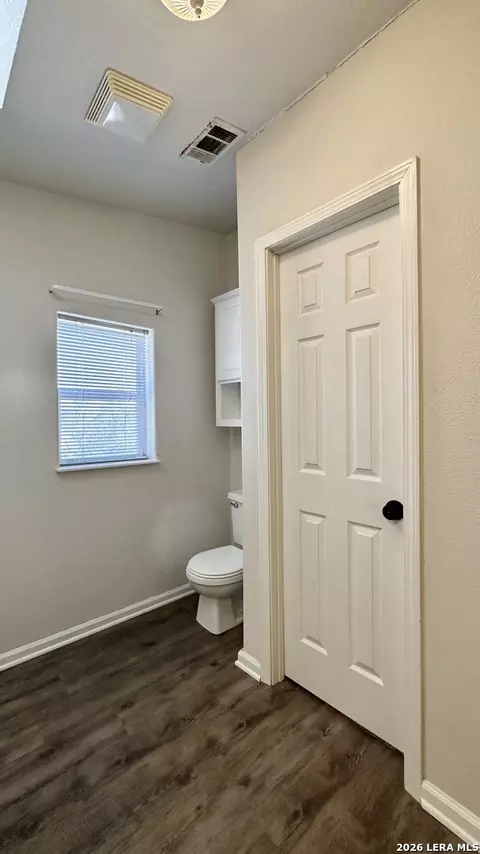 1545 County Road 665, Devine, TX 78016 photo 13