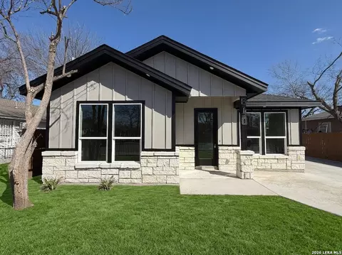 810 S San Eduardo Ave, San Antonio, TX 78228