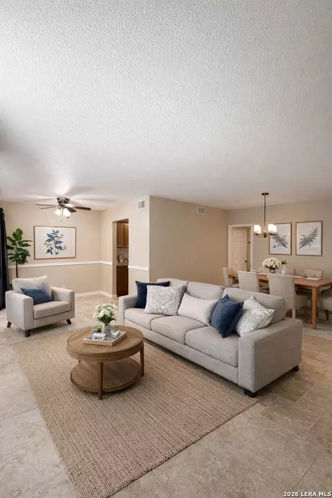 6611 Southpoint #131-B, San Antonio, TX 78229