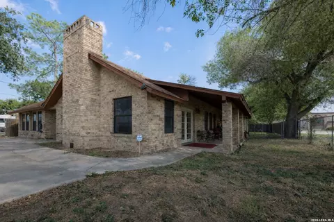 7285 Us Highway 87, China Grove, TX 78263