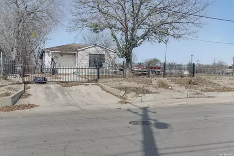 119 J, San Antonio, TX 78210