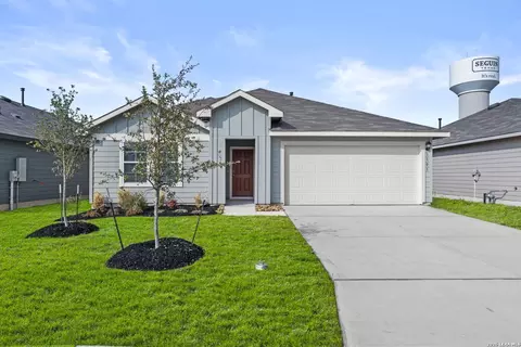 1101 Argonne Frst, Seguin, TX 78155