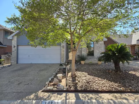 13931 Red Maple Wood, San Antonio, TX 78249