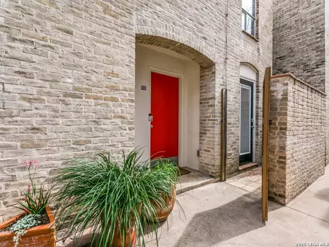 185 Terrell Rd #101, San Antonio, TX 78209