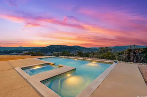 9889 Cash Mtn, Helotes, TX 78023