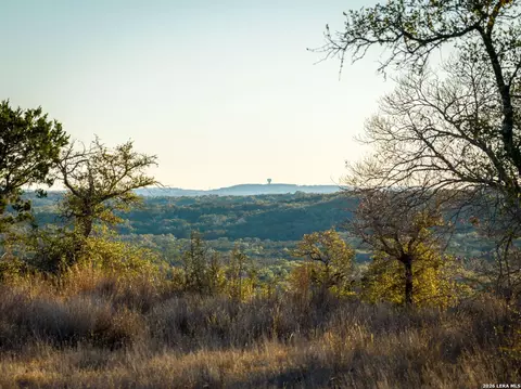 1829 Paradise Pkwy, Canyon Lake, TX 78133
