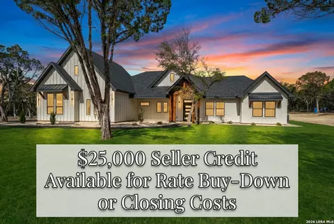 1271 View Rdg, Pipe Creek, TX 78063