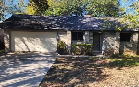 3401 Cliffside, Schertz, TX 78108