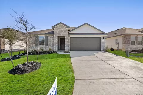 333 Cottonmouth, Seguin, TX 78155