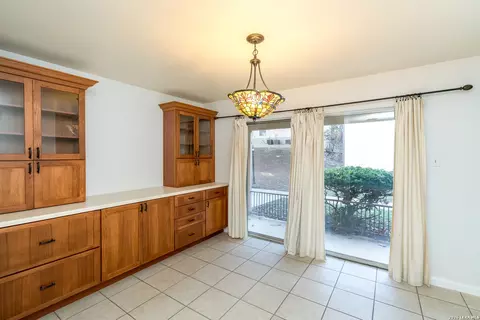 8702 Village #106, San Antonio, TX 78217