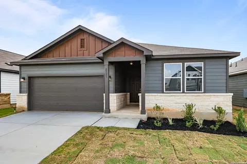 2521 Heritance Pass, Seguin, TX 78155