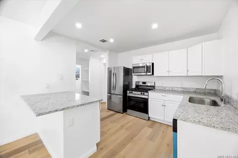 2243 Hays, San Antonio, TX 78202