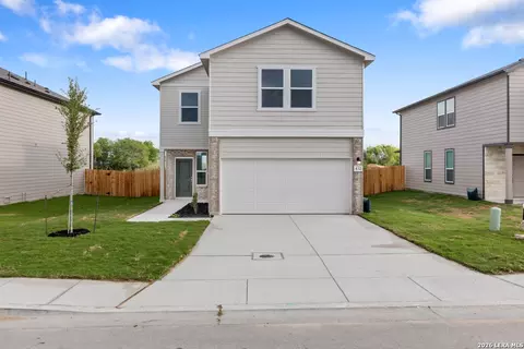 432 Panther Pass, Seguin, TX 78155