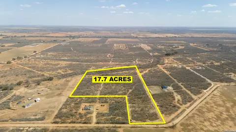 1826 County Road 2537, Moore, TX 78057