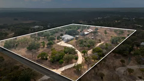 158 Private Road 4732, Castroville, TX 78009