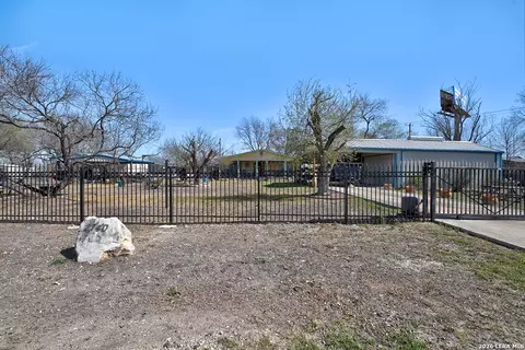 2740 Churchill, Converse, TX 78109