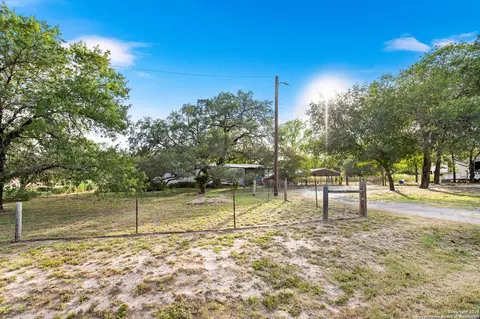 23805 Hackberry Pt, San Antonio, TX 78264