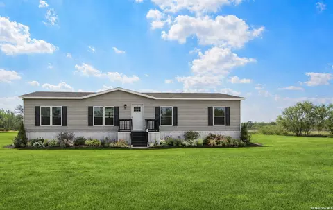 2853 Fm 1333, Poteet, TX 78065