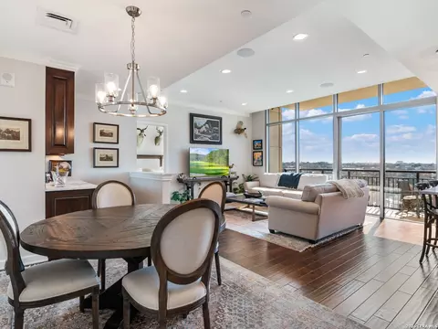 4242 Broadway St #802, San Antonio, TX 78209