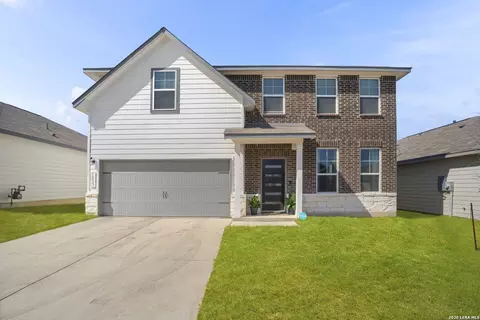 16523 Rosemary Rdg, Elmendorf, TX 78112