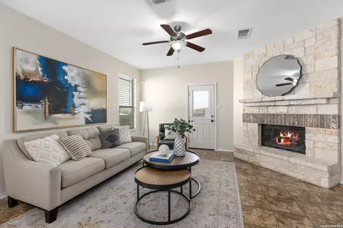 5741 Bill Hass, Schertz, TX 78108