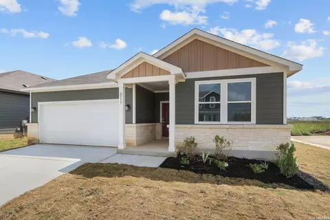 2517 Heritance Pass, Seguin, TX 78155