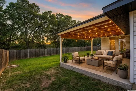 1544 Pams Path, New Braunfels, TX 78130