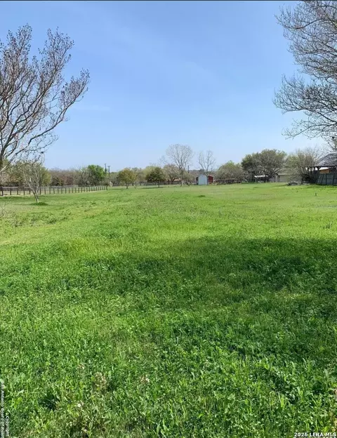 1908 Tierra Mesa, China Grove, TX 78263
