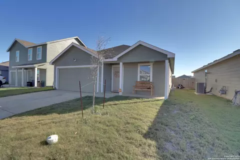 116 Aidan Trl, Fredericksburg, TX 78624