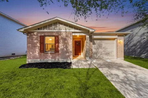 631 Scarlet Ibis, San Antonio, TX 78245