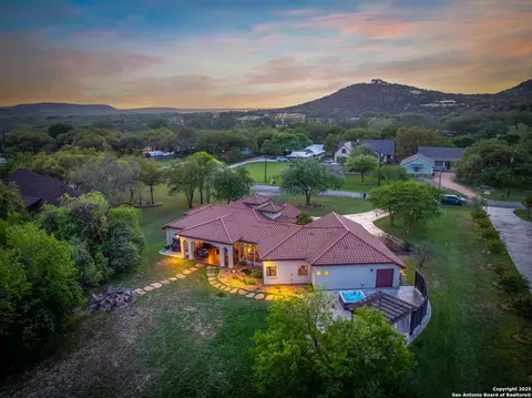 851 River Clf, Canyon Lake, TX 78133