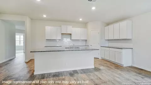 12715 El Arrayan, Converse, TX 78109 photo 4