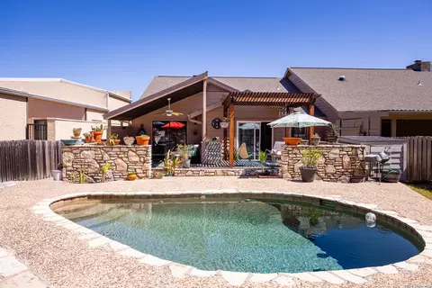 2329 Rock Crk, Kerrville, TX 78028