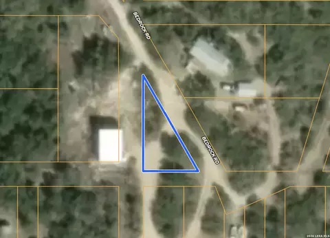 0 Bedrock Trl, Lakehills, TX 78063