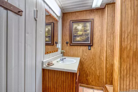 Bath - 711 Mariposa Ave, Concan, TX 78838 photo 3 of 4