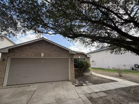 1302 Range Fld, San Antonio, TX 78245