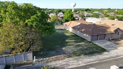 5906 Brook Fls, Windcrest, TX 78239 photo 11