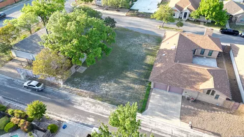 5906 Brook Fls, Windcrest, TX 78239 photo 8
