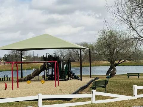 285 Brianna, Von Ormy, TX 78073 photo 23