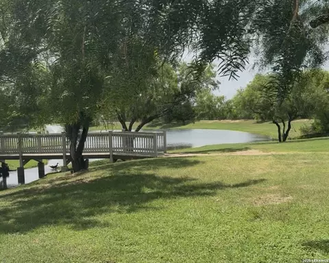 285 Brianna, Von Ormy, TX 78073 photo 24