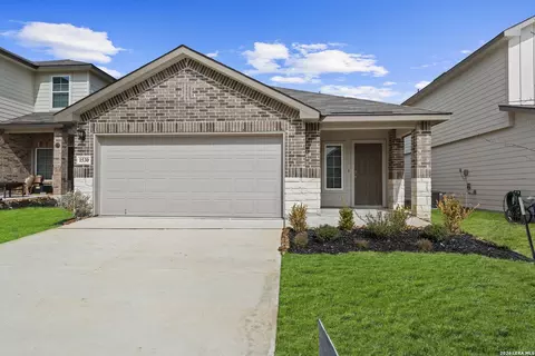 1530 Champagne Oak, New Braunfels, TX 78130
