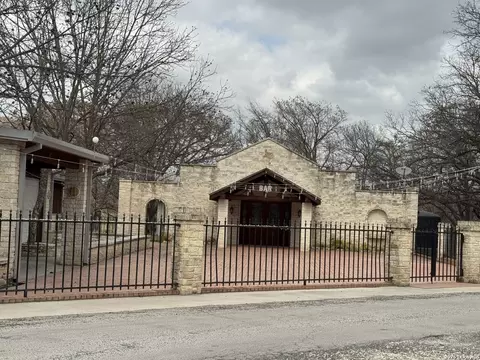 Exterior - 110 Red Wright Rd, Leakey, TX 78873 photo 12 of 19