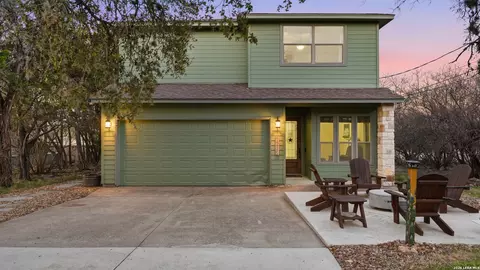 1211 Sherwood, Canyon Lake, TX 78133