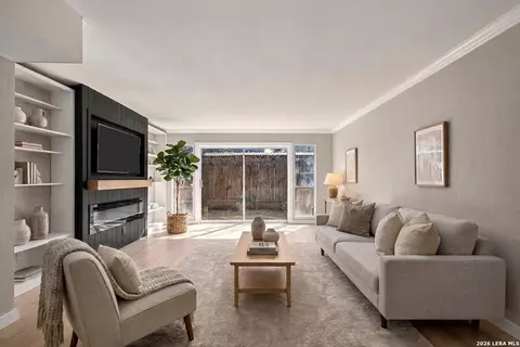 1045 Shook Ave #145H, Olmos Park, TX 78212