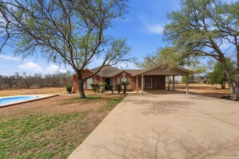 13040 Tomlynn, Atascosa, TX 78002
